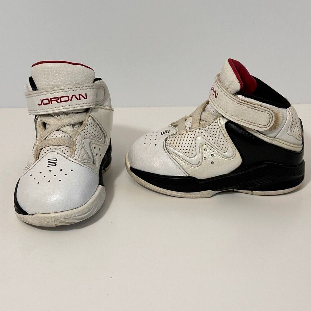 Nike Jordan Infant Shoes White Black Red | Size 5C